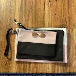 Victoria’s Secret Wristlet Set